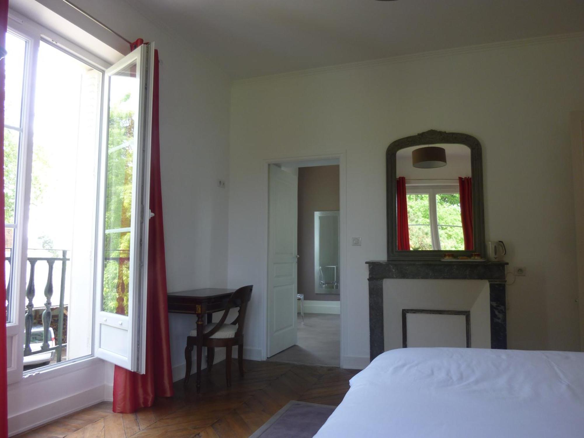 Cedre Et Charme Panzió Saint-Branchs Kültér fotó