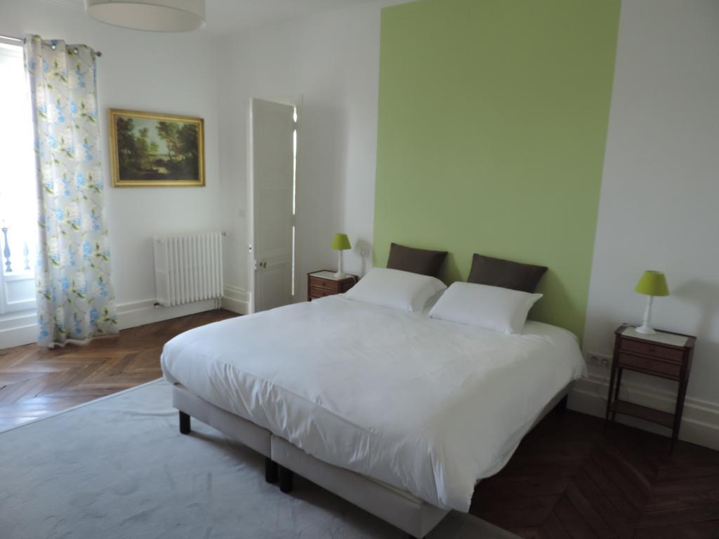 Cedre Et Charme Panzió Saint-Branchs Kültér fotó
